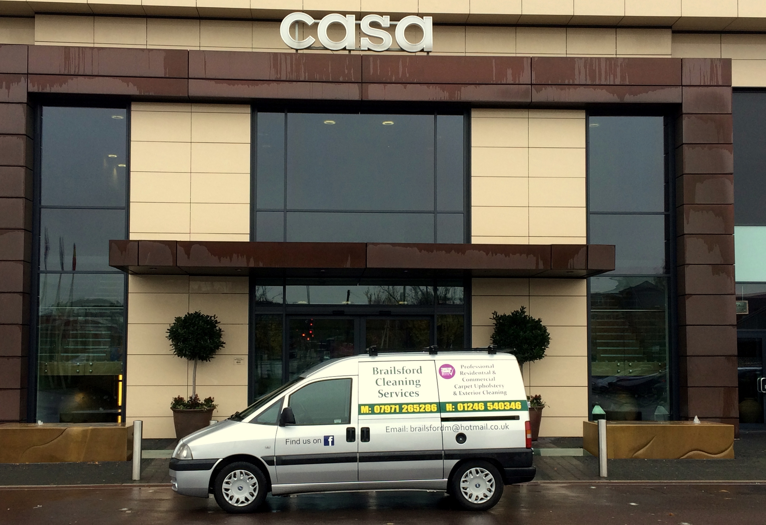 Commercial cleaning at Casa Hotel